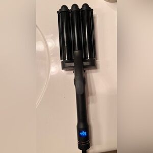 Black Hair Waver with Digital Display